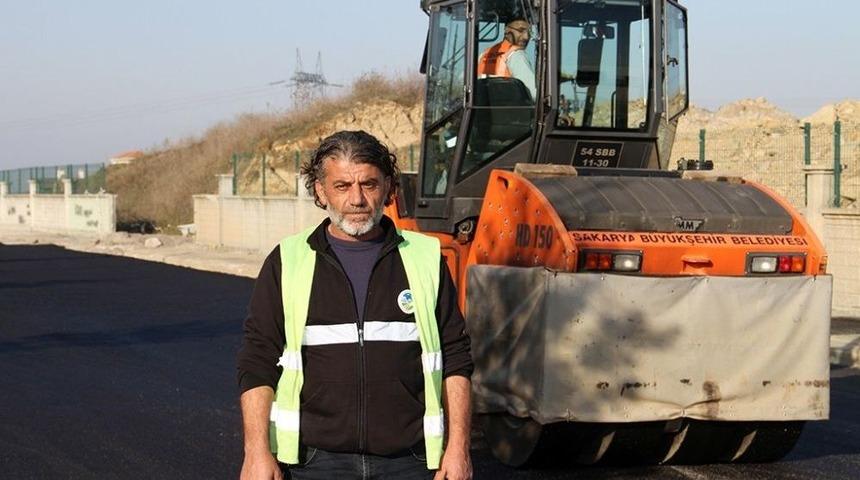 Asfalt Ekibi Y&uuml;r&uuml;tt&uuml;kleri &Ccedil;alışmalar Ve Anılarını Paylaştı