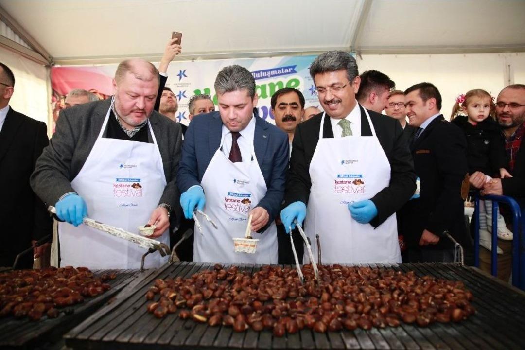 K&uuml;&ccedil;&uuml;k&ccedil;ekmece Halkı Kestaneye Doydu