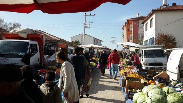 Kırka Pazarı Şehit Halil Kara Caddesinde Kuruldu