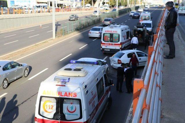 Diyarbakır’da Trafik Kazası: 4 Yaralı