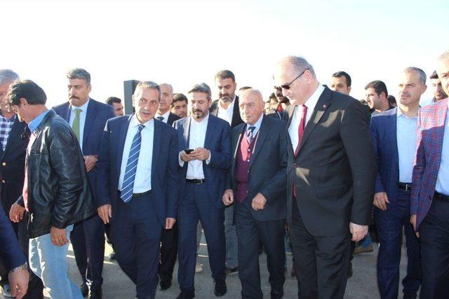 Bakan Faruk &Ouml;zl&uuml; 12 Derslik Okulun Temel Atma T&ouml;renini Ger&ccedil;ekleştirdi 1