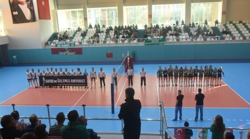 Salihli&rsquo;nin Sultanları, Sahasında Sarıyer&rsquo;e Takıldı