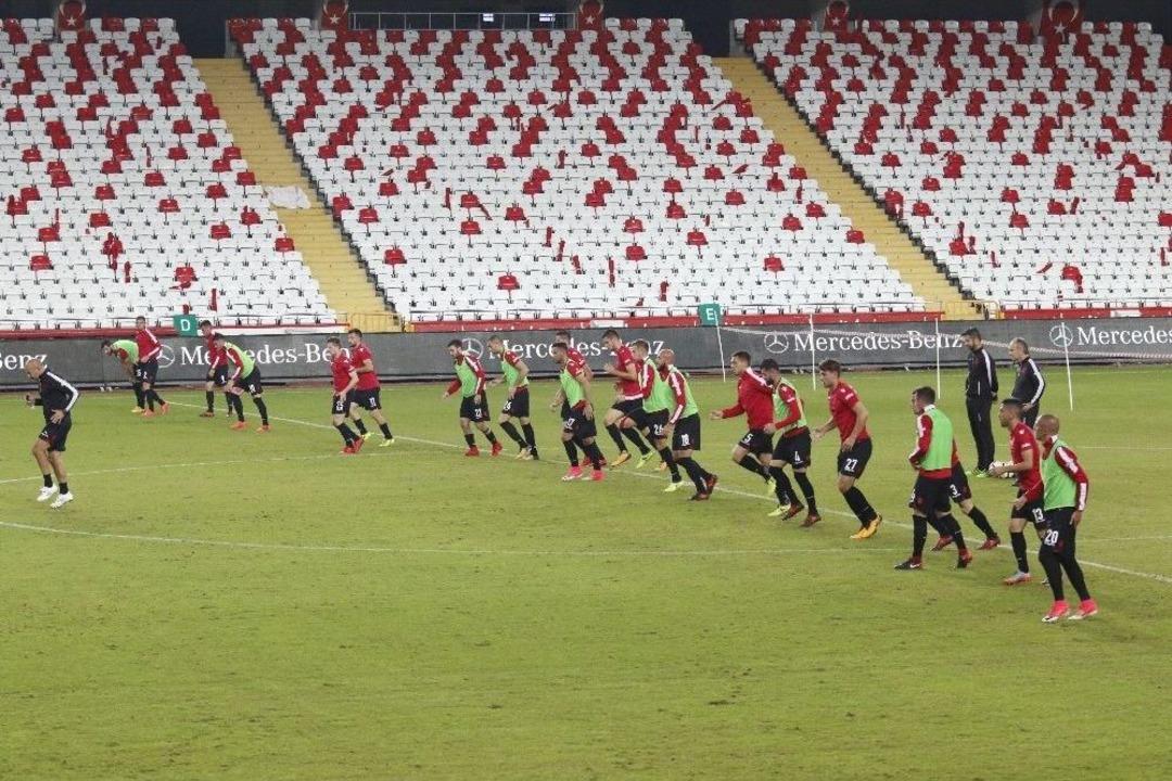 Arnavutluk, Son &Ccedil;alışmasını Yaptı