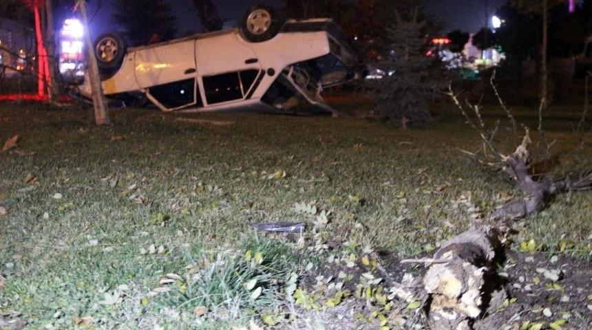 Polisin Dur İhtarına Uymayan Ehliyetsiz S&uuml;r&uuml;c&uuml; Takla Attı