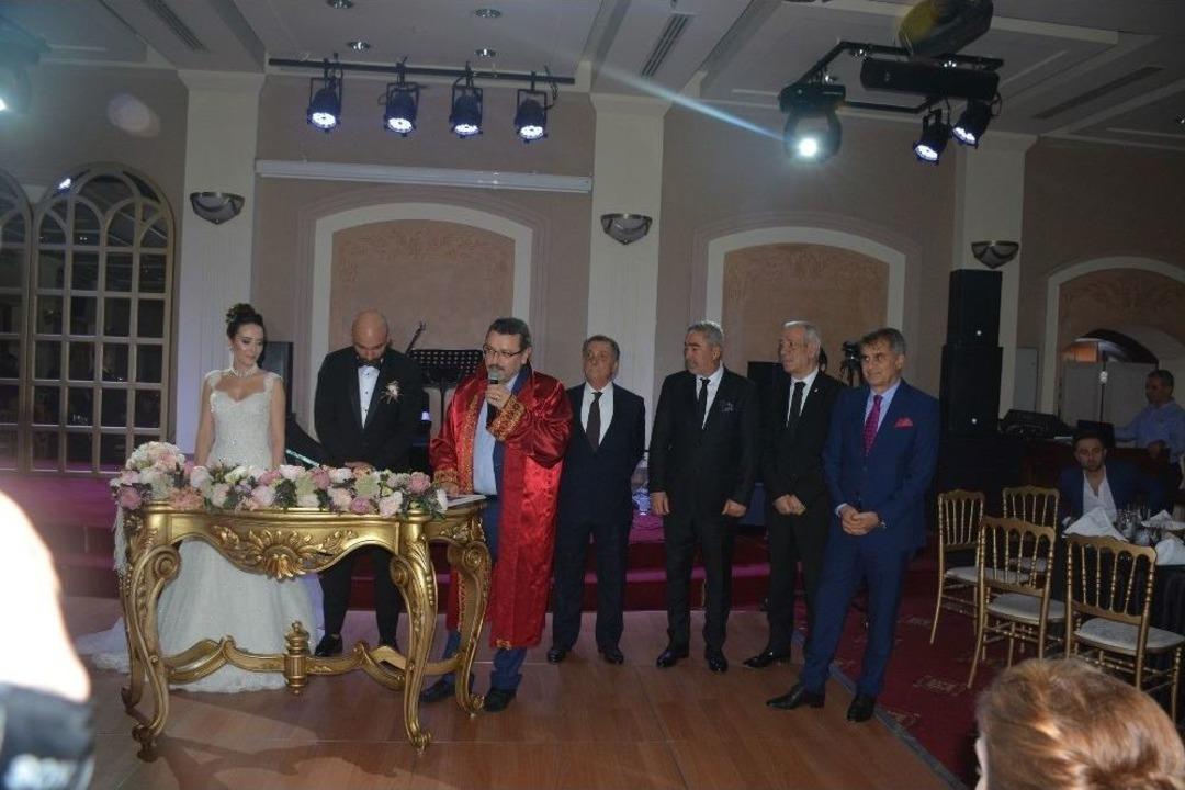 Beşiktaş Ve Trabzonspor Camiası Bu Nikahta Bir Araya Geldi