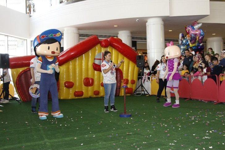 Pepee, Neoplus’ta Minik Hayranlarıyla Buluştu G1