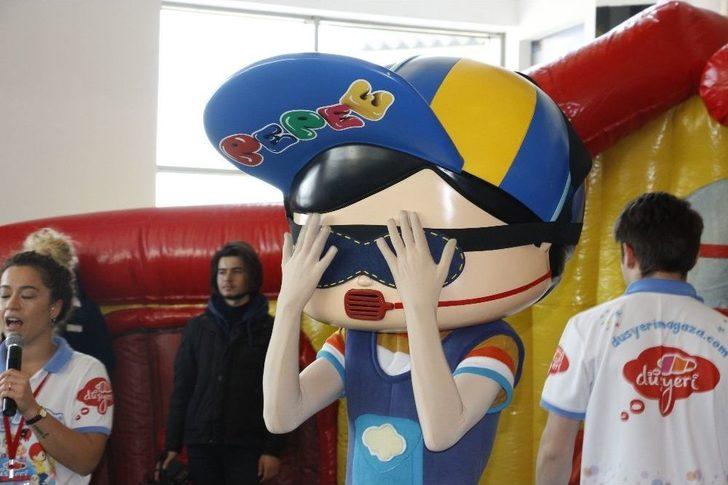 Pepee, Neoplus’ta Minik Hayranlarıyla Buluştu G2