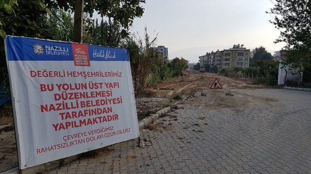 Nazilli&rsquo;de Yol Yapım &Ccedil;alışmaları Devam Ediyor 1
