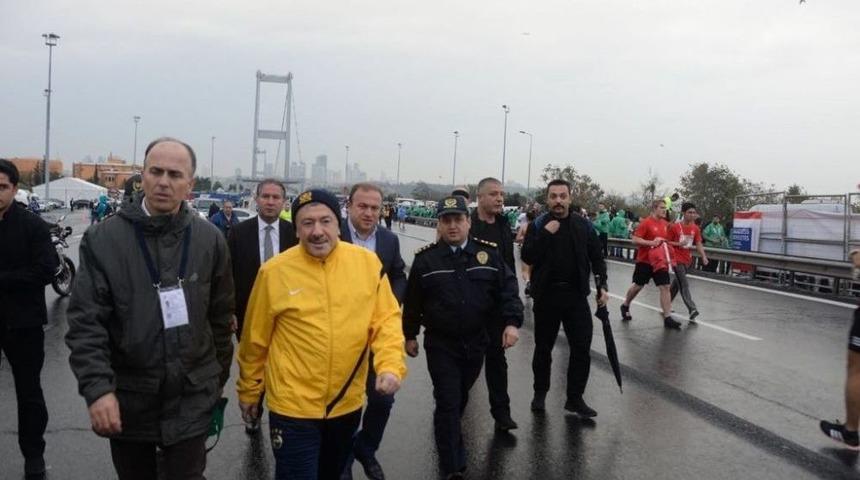 İstanbul Emniyet M&uuml;d&uuml;r&uuml; &Ccedil;alışkan İstanbul Maratonunda