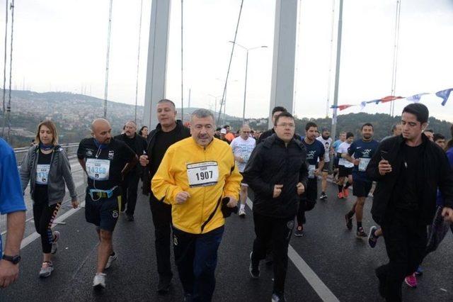 İstanbul Emniyet Müdürü Çalışkan İstanbul Maratonunda