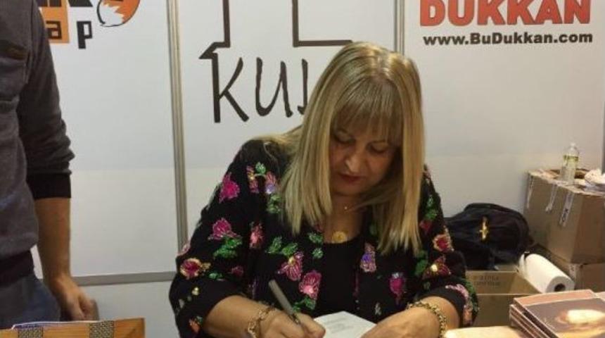 Kiraz &Ccedil;i&ccedil;eği&rsquo; Okuyucu İle Buluştu