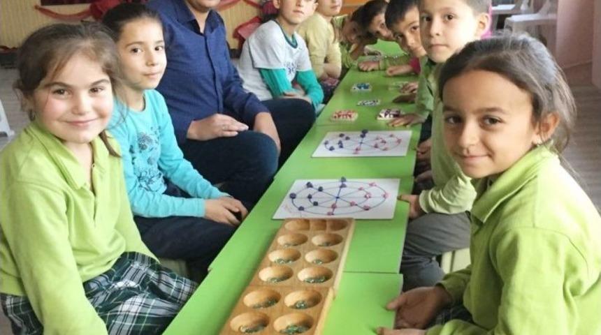 İlkokul Öğrencilerine ‘zeka Oyunları Kursu’