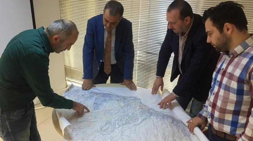 Başkan Sağıroğlu Yomra İ&ccedil;in Doğalgaz Projesini Takip Ediyor