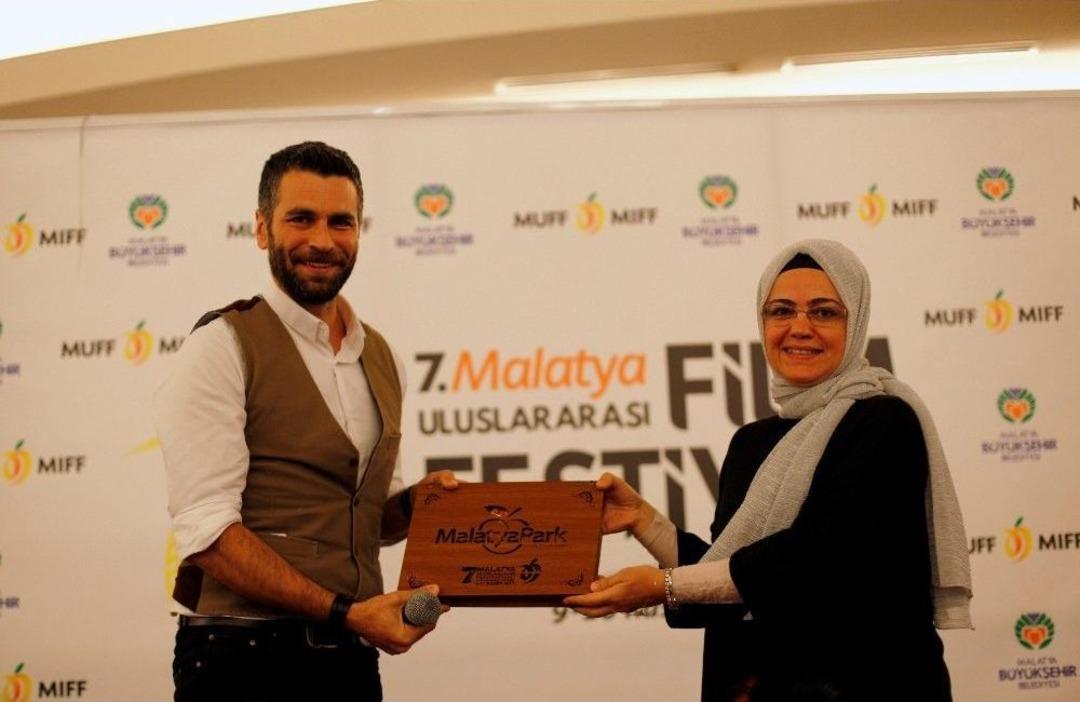 G&ouml;khan Mumcu Hayranları İle Buluştu