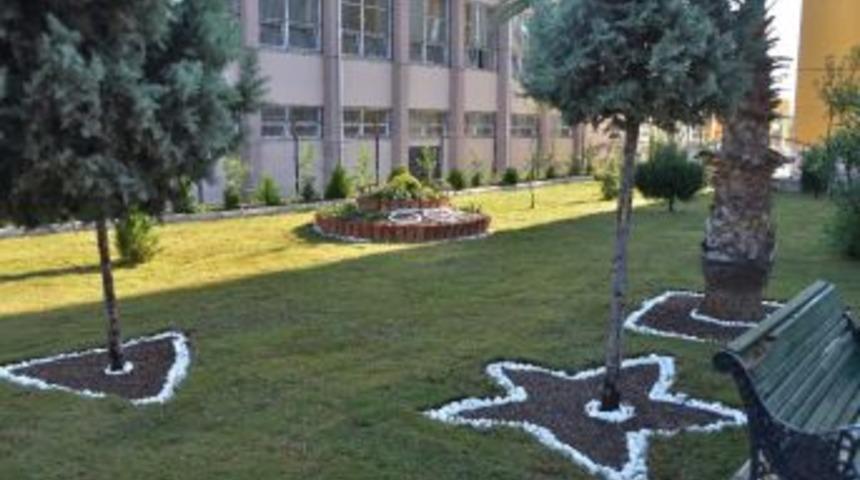 Orman B&ouml;lge M&uuml;d&uuml;rl&uuml;ğ&uuml;, Okulları Fidanlarla Beziyor