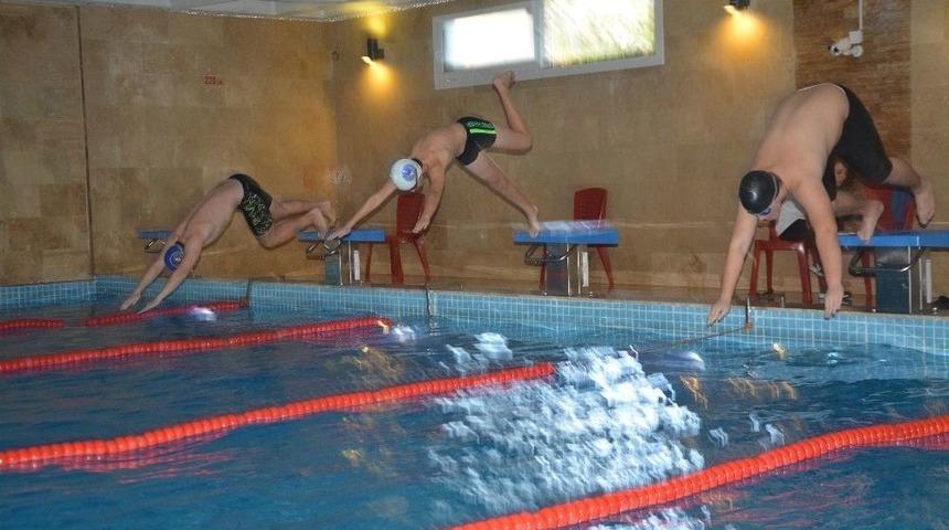 S&ouml;ke&rsquo;de İlk Kez Y&uuml;zme Şampiyonası Yapıldı