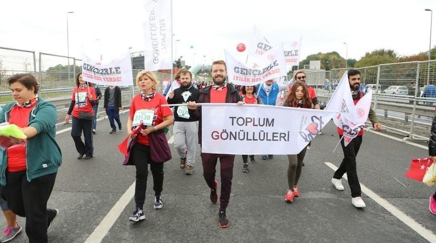 T&uuml;rkiye&rsquo;nin En Gen&ccedil; Başkan Yardımcısı Gen&ccedil;ler İ&ccedil;in Maratonda Koştu