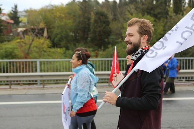 Türkiye’nin En Genç Başkan Yardımcısı Gençler İçin Maratonda Koştu