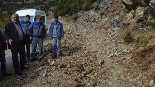 Manavgat Ve İbradı’da Yollar Yenileniyor