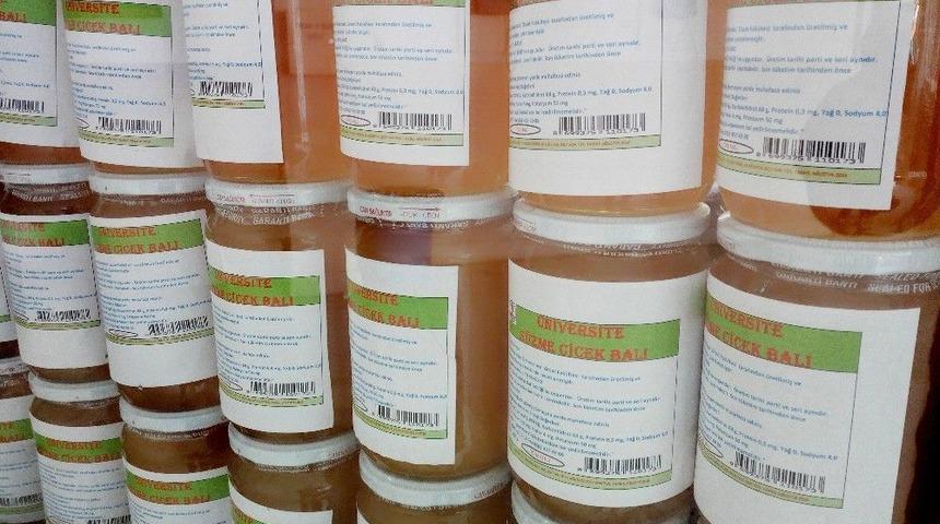 Om&uuml;&rsquo;n&uuml;n &Uuml;rettiği Ballar Kapış Kapış