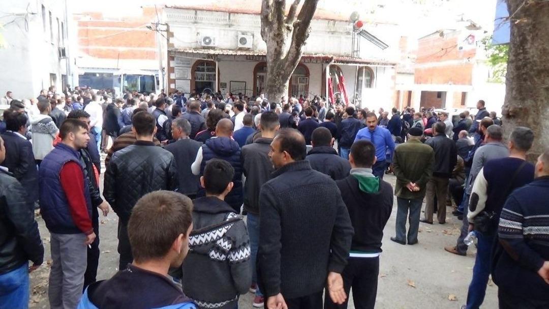 &Ouml;ld&uuml;r&uuml;len Minik G&uuml;reş&ccedil;i Son Yolculuğunu Bayraklarla Uğurlandı