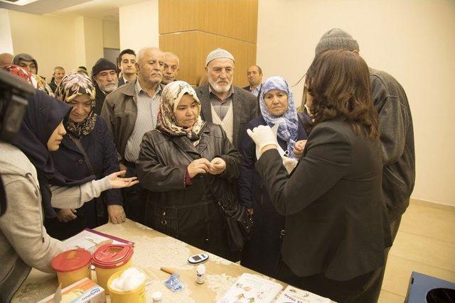 Talas’ta Şeker Hastalığı Semineri Verildi