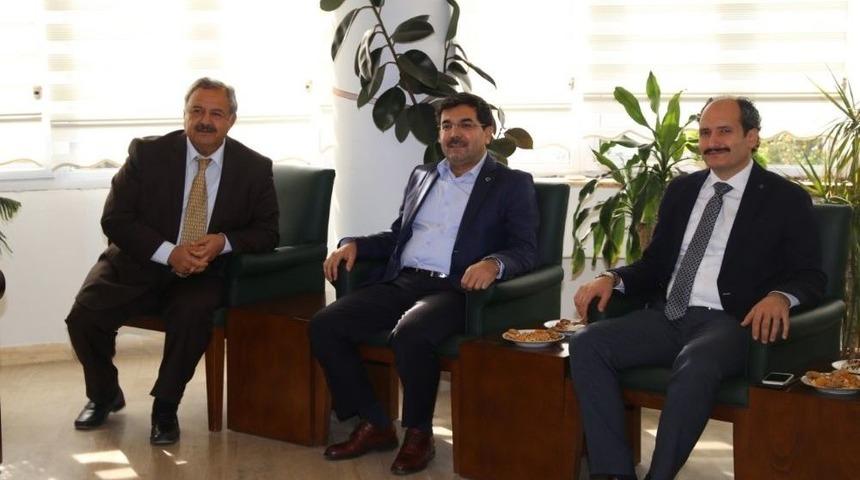 Yerel Yönetimler Genel Başkan Yardımcısı Koca, Başkan Uysal’ı Ziyaret