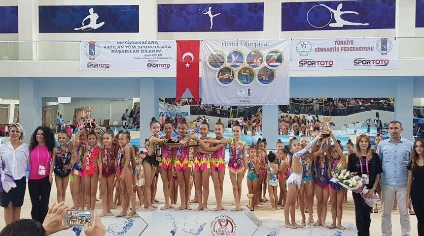 Cimnastis Grup Müsabakaları Sona Erdi
