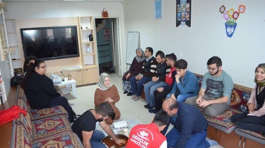 Gençlik Merkezi Gönüllü Gençleri "gören Göz" Oldu