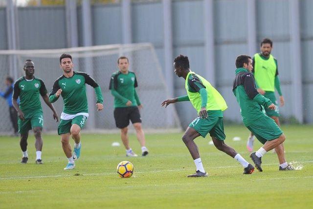 Bursaspor&rsquo;da Bilal Kısa 6 Hafta Yok 1