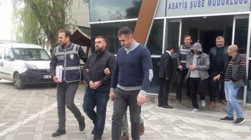 Emekli Polisin &Ouml;l&uuml;m&uuml;ne Neden Olarak Ka&ccedil;an 2 Kişi Yakalandı