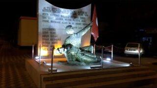 Gördes’te 6 Eylül Şehitlik Abidesi Işıklandırıldı