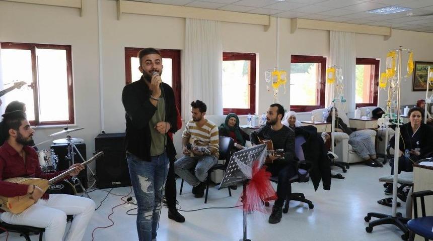 Kanser Hastalarına Konserli Moral Etkinliği