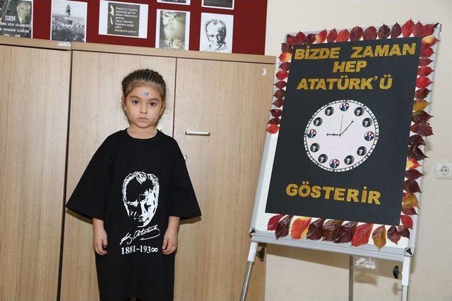 Başkan Özakcan’dan Efelerli Miniklere Anlamlı Hediye