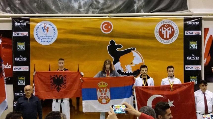 Balkan Tekvando Şampiyonasında Gaziosmanpaşa&rsquo;dan B&uuml;y&uuml;k Başarı