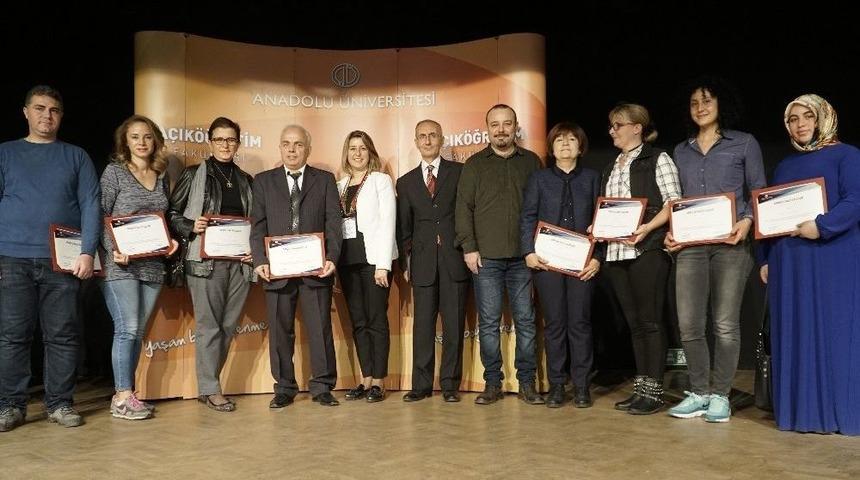 A&ccedil;ık&ouml;ğretim Ailesi İzmir&rsquo;deki Başarılı &Ouml;ğrencileriyle Buluştu