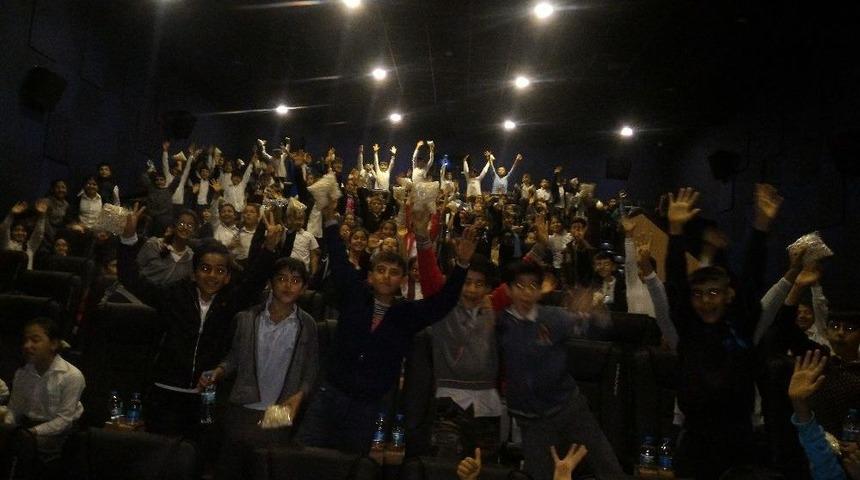 Mersin&rsquo;de 7 Bin 15 &Ouml;ğrenci Sinema İle Buluştu