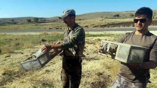 Avcılar, Suriyelilerin Yakaladığı Saka Kuşunu Doğaya Bıraktı