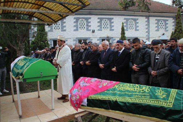 Sakarya’da Öldürülen Baba Ve Kızına Acı Veda