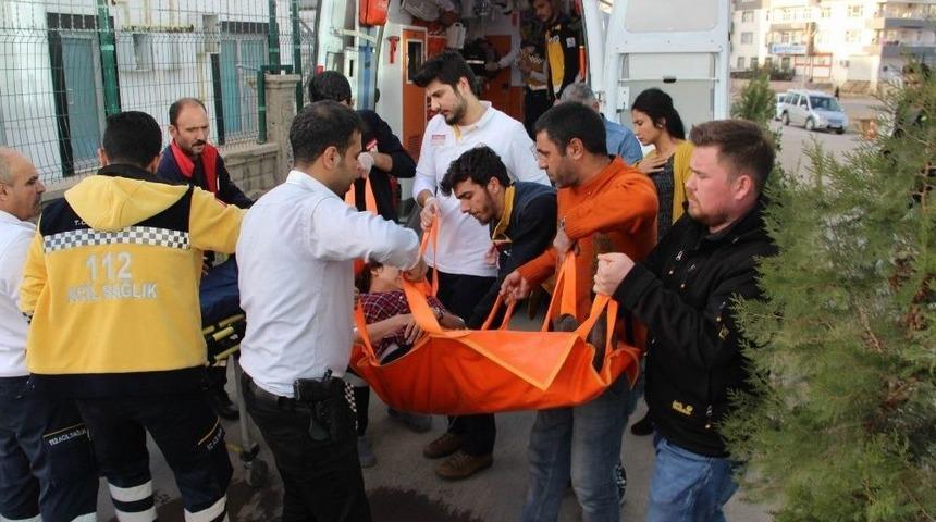 Misafirliğe Gittiği B&uuml;roda Kurşunların Hedefi Oldu