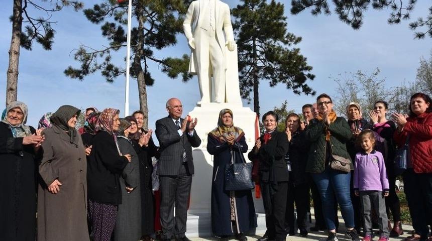 Doğruk Karacamurat Mahallesi Atat&uuml;rk Anıtına Kavuştu