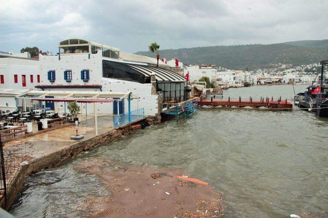 Fırtına Bodrum&rsquo;u Teğet Ge&ccedil;ti 2