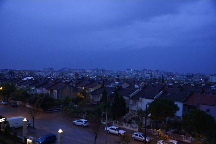 Aydın’da Şimşekler Gökyüzünü Aydınlattı G4