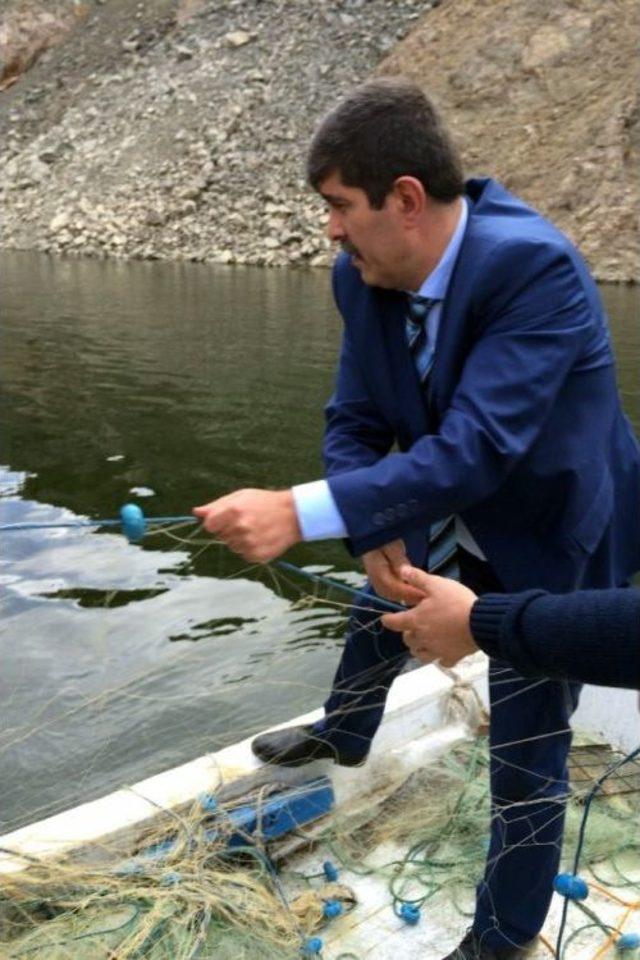 Gümüşhane’de Kaçak Balıkçılara Darbe 1