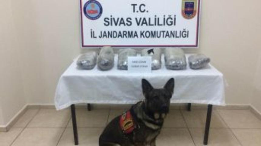 Uyuşturucu Ka&ccedil;ak&ccedil;ıları &rsquo;ge&ccedil;im&rsquo;den Ge&ccedil;emedi