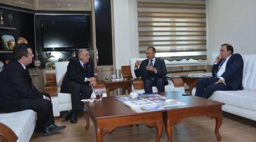 G&uuml;rcistan&rsquo;ın Trabzon Başkonsolosu Mikatsadze&rsquo;den, Başkan K&ouml;ksoy&rsquo;a Ziyaret