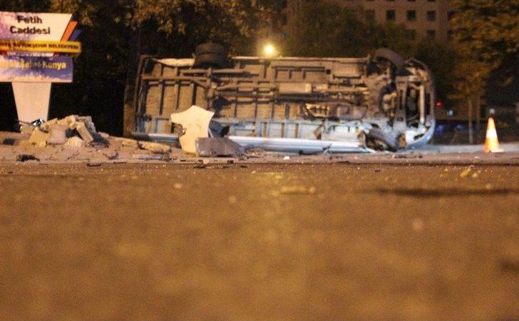 Alkollü Otomobil Kullanan Sürücünün Çarptığı Midibüs Yan Yattı G1