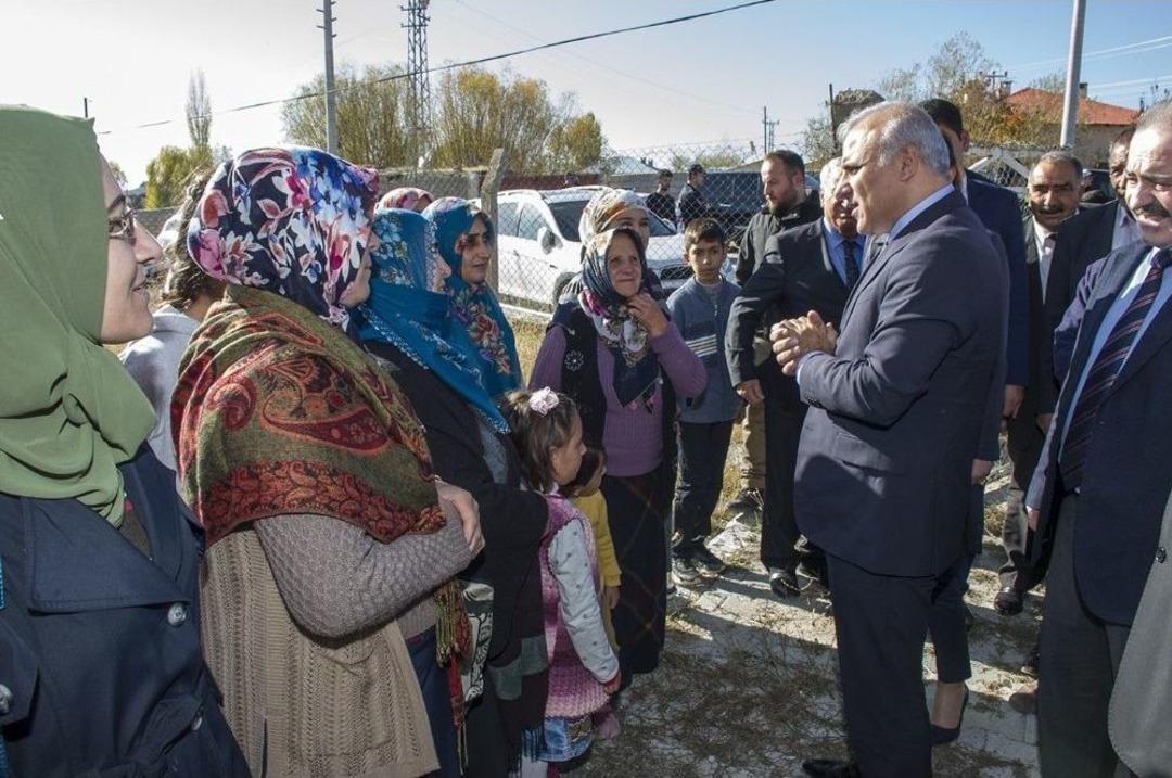 Vali Zorluoğlu Vatandaşlarla Bir Araya Geldi