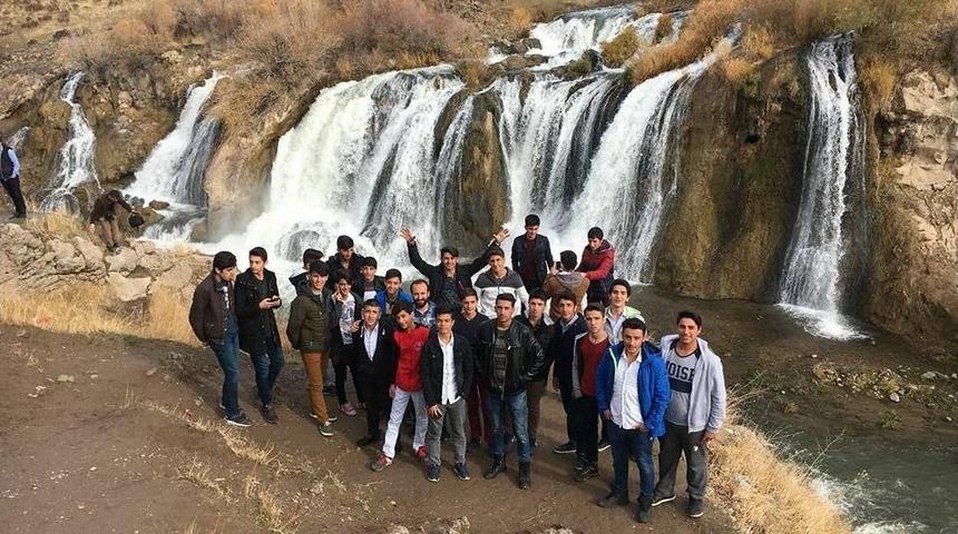 Bin 200 Gence Van Tanıtıldı