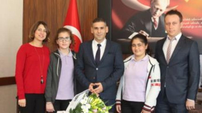 İl Milli Eğitim M&uuml;d&uuml;r&uuml; Aşım &Ouml;ğrencileri Ağırladı